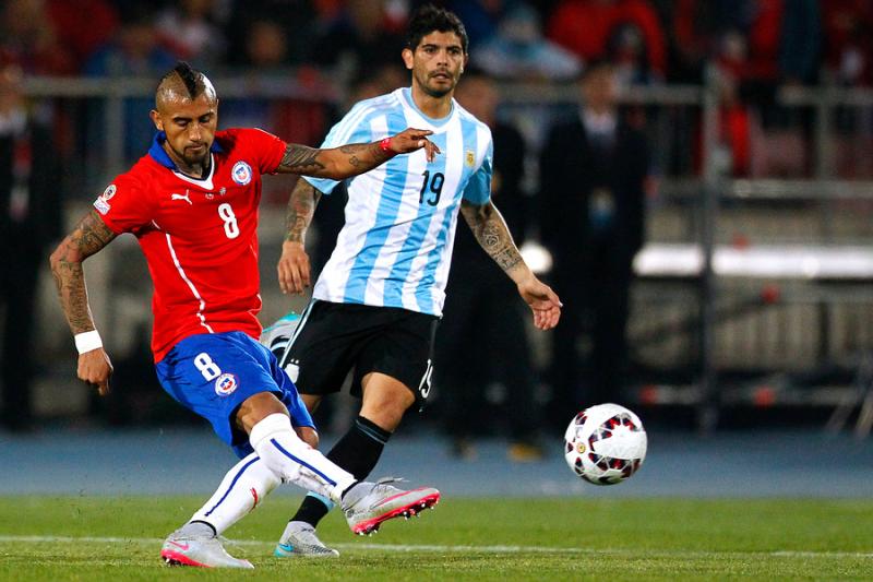 Boca Juniors busca a Éver Banega y Arturo Vidal para 2024 - Crédito: Photosport.