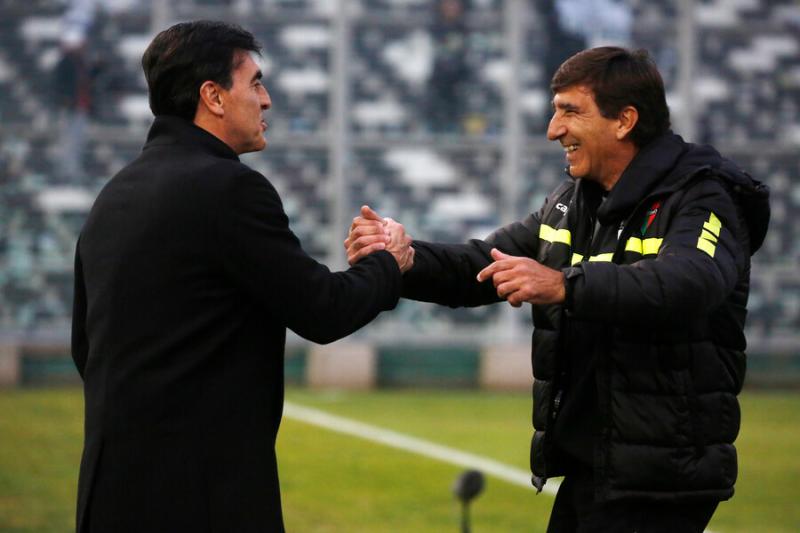 Gustavo Costas será entrenador de Racing - Crédito: Photosport.