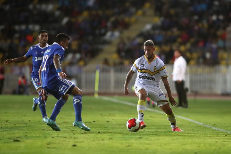 Aseguran que Rodrigo Holgado se transformará en el cuarto refuerzo de U de Chile. / Photosport