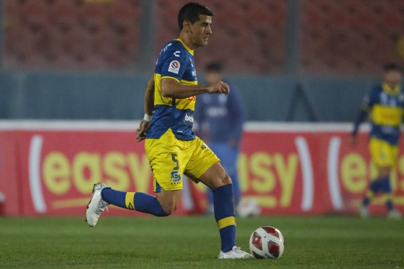 Julio Barroso se retira del fútbol profesional - Crédito: Photosport