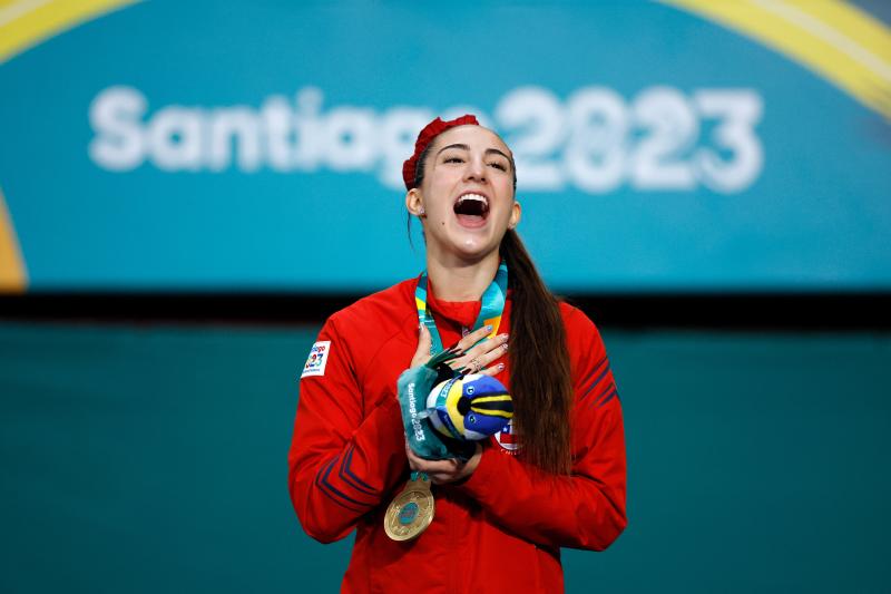Valentina Toro se quedó con el reconocimiento del Círculo de Periodistas Deportivos por sobre Rodrigo Rojas / Photosport