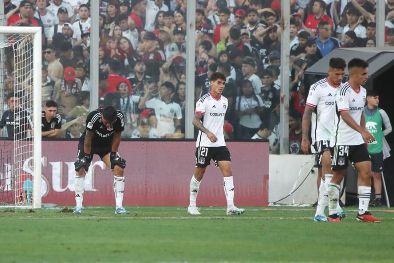 Colo Colo quedó fuera de la lucha por el Campeonato Nacional - Photosport