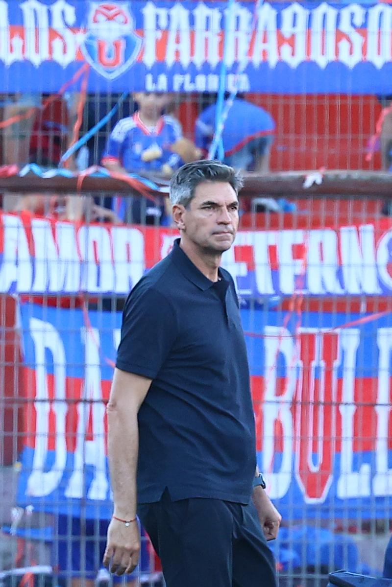 Mauricio Pellegrino dejó de ser entrenador de la U de Chile. Imagen: Photosport.