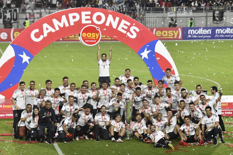 Destacado entrenador descartó su llegada a Colo Colo tras la salida de Gustavo Quinteros. Imagen: Photosport.