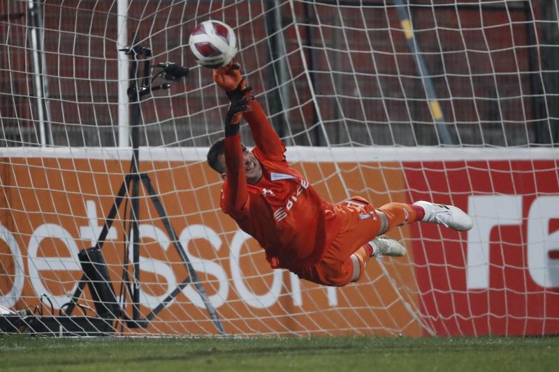 Nicolás Peranic tiene nuevo club en el fútbol chileno tras su salida de la UC. Imagen: Photosport.