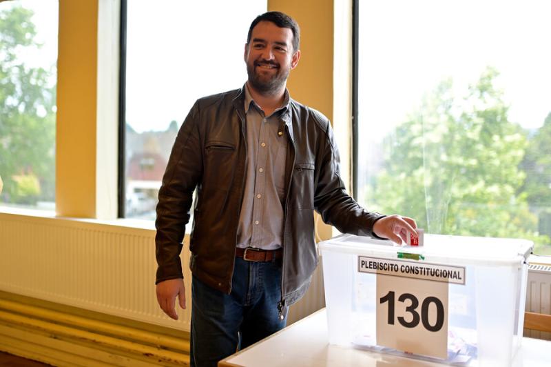 Agencia Uno - Gobernador de La Araucanía, Luciano Rivas, y Caso Convenios