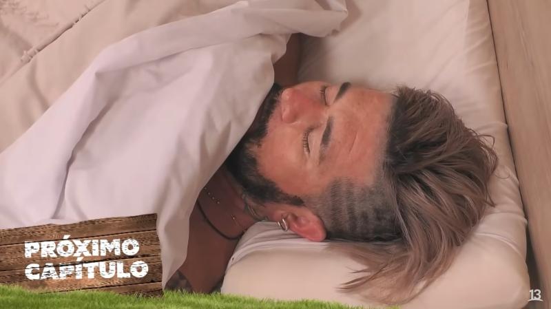 Canal 13 - Junior Playboy en Tierra Brava