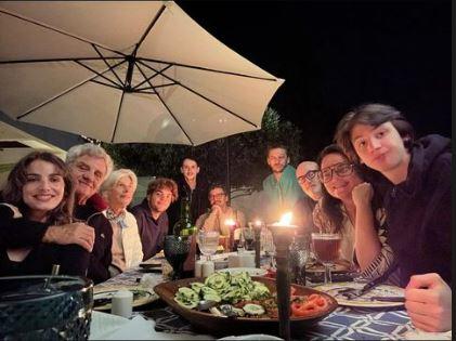 La regaloneada Navidad que tuvo Pedro Pascal con su familia en Chile