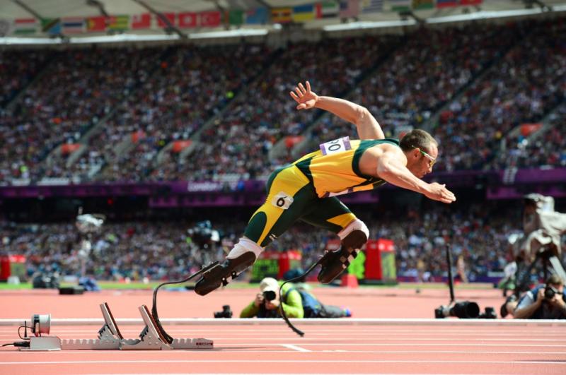 AFP - Excampeón paralímpico sudafricano Pistorius salió de prisión y está "en su casa"