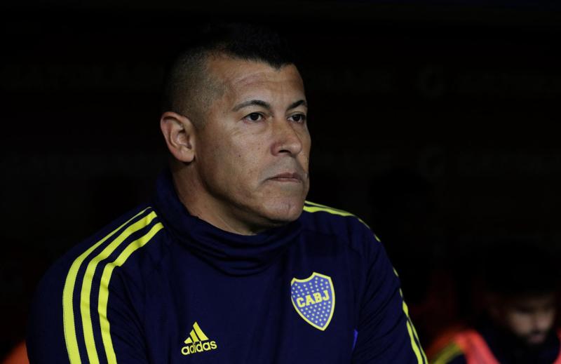 AFP - Jorge Almirón se refirió a posible retorno de Arturo Vidal