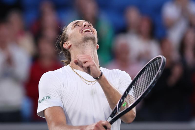 Alexander Zverev avanzó a cuartos de final del Australian Open - AFP