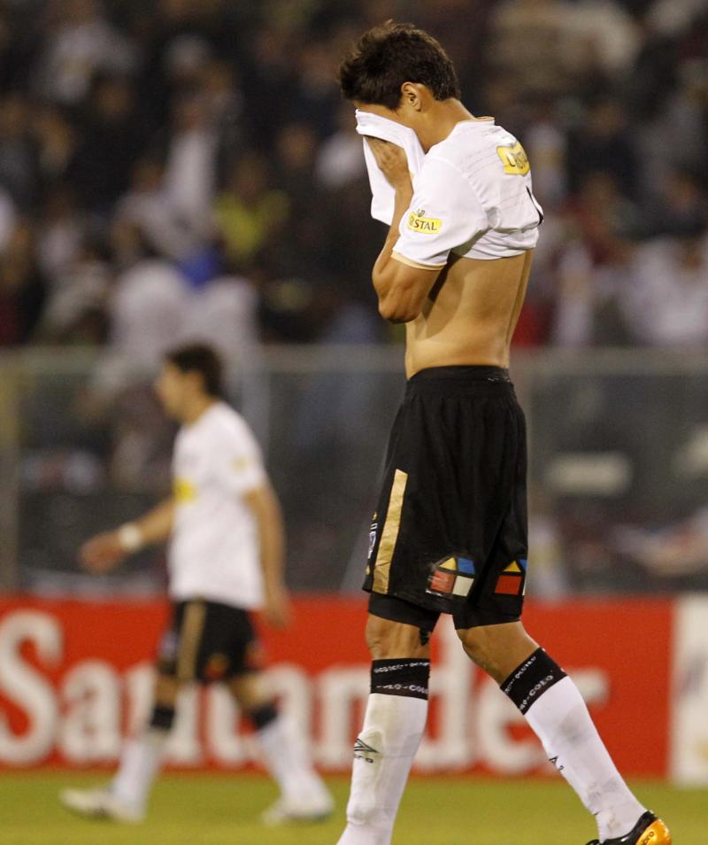 Nelson Cabrera durante su nefasto paso por Colo Colo / Agencia UNO