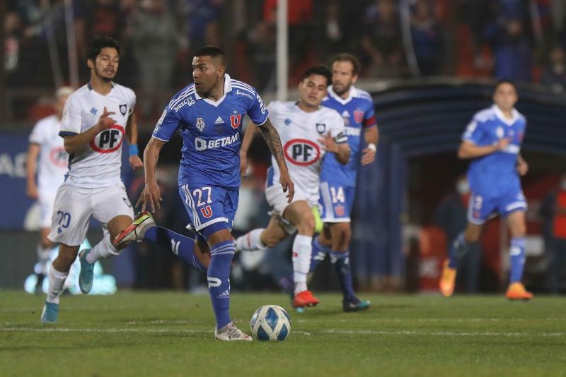 Nahuel Luján, ex U de Chile, podría llegar a un grande de América - Crédito: Agencia Uno.