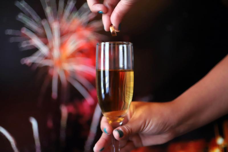 Agencia Uno - ¿Hasta qué fecha es correcto dar el abrazo de "Feliz Año Nuevo"?