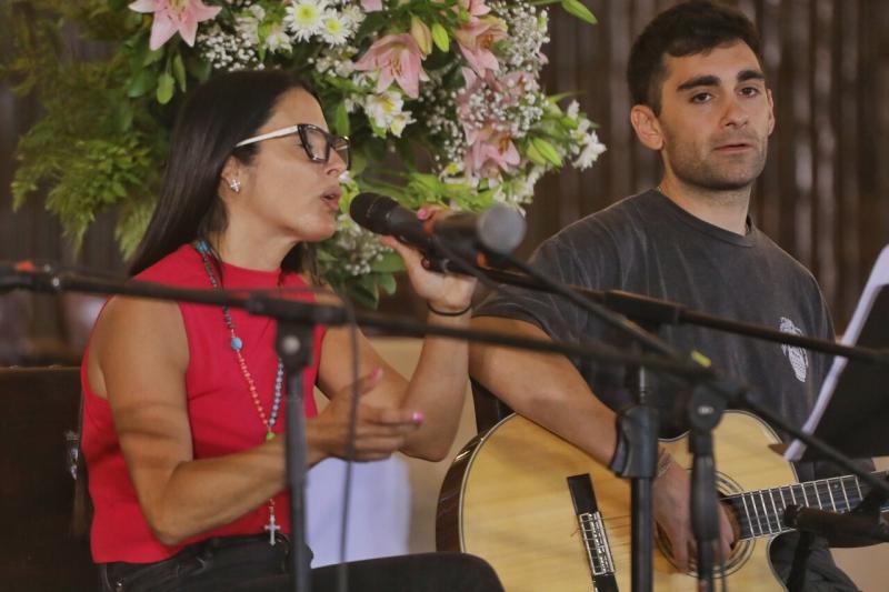 Agencia Uno - "Sanadora de Rosario": Delegada presidencial RM dice que no se pidió autorización para evento