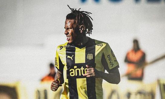 Abel Hernández está en la lista de posibles refuerzos de Colo Colo - Crédito: @abelitoh11