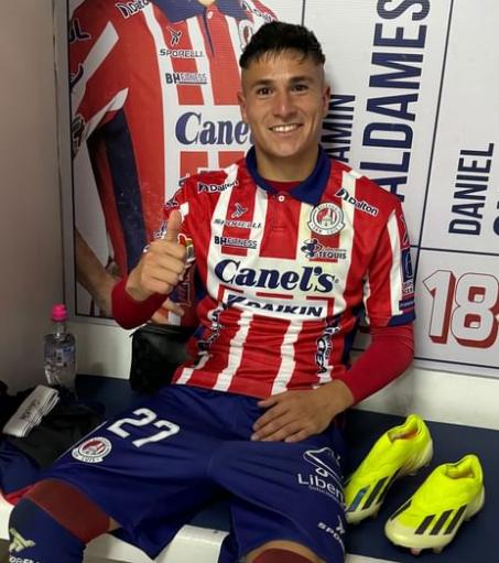 Benjamín Galdames contento con su primer gol en México - Créditos: Instagram