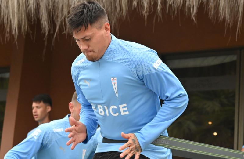 Nicolás Castillo sigue con su puesta a punto en la UC - Crédito: @Cruzados