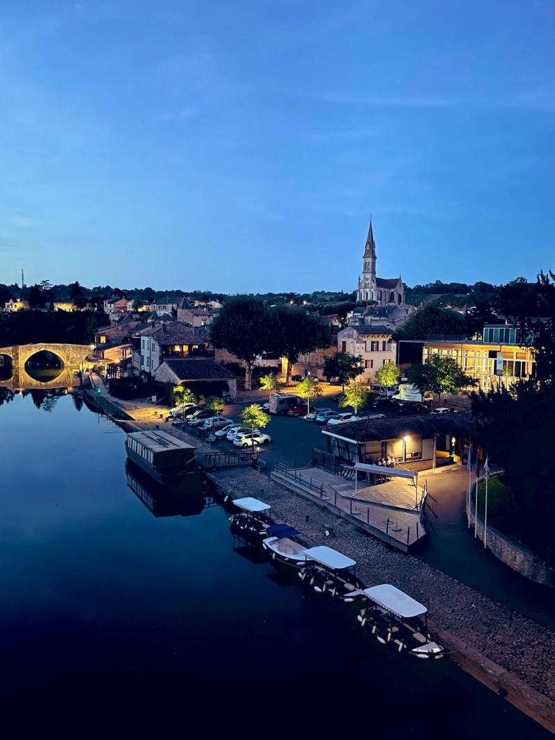Twitter - El niño vivió solo en un departamento en la localidad de Nerac, Francia