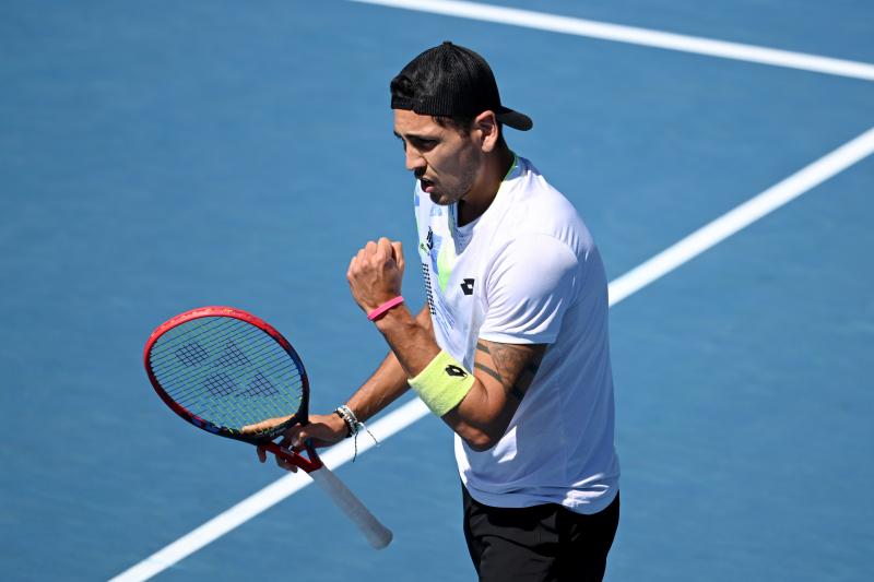 Alejandro Tabilo se metió en el Top 50 de ranking ATP tras ganar el título en Auckland. / Foto: @ATPTour_ES