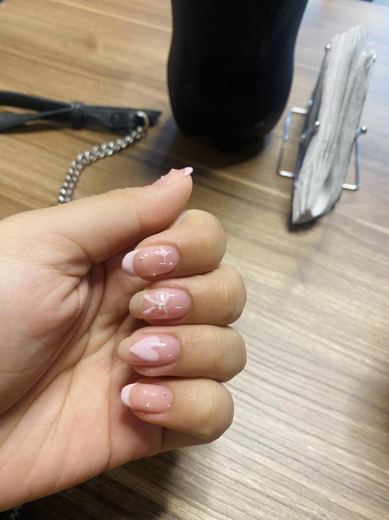 x @isaaabellaaz - Coquette, la tendencia del momento