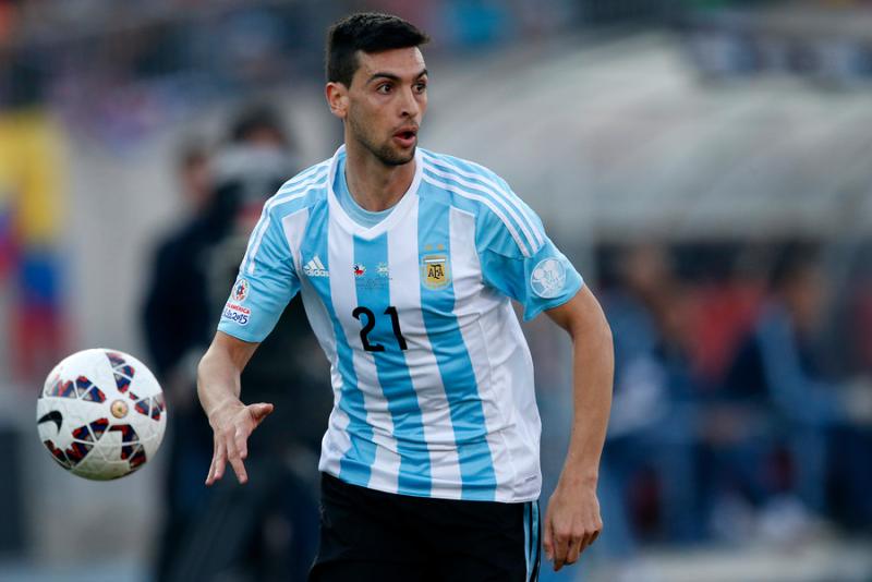 Javier Pastore fue dirigido por Jorge Almirón en Elche - Crédito: Photosport.