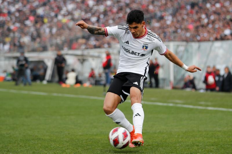 Erick Wiemberg se queda en Colo Colo - Crédito: Photosport.