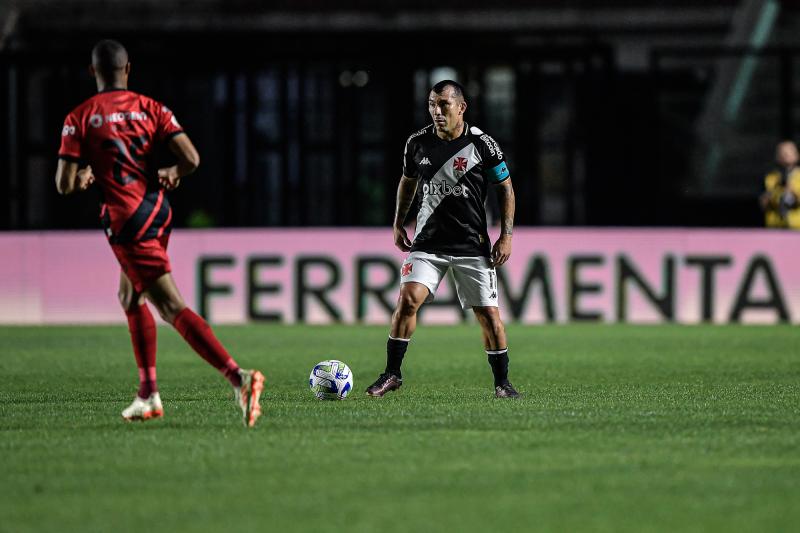 Gary Medel se transformó rápidamente en capitán de Vasco da Gama - Créditos: Photosport