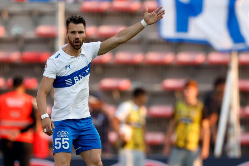 Gary Kagelmacher se quedará en la UC para 2024 - Crédito: Photosport.