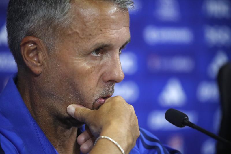 Gustavo Álvarez habría marginado a un grupo de juveniles del plantel de honor. Imagen: Photosport.