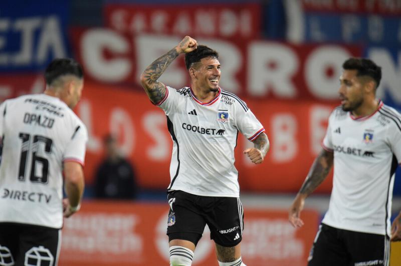 Alan Saldivia brilló en el amistoso entre Nacional y Colo Colo en Montevideo - Crédito: Photosport.