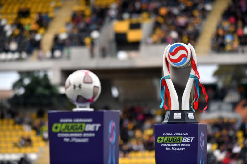 La U de Chile y la UC se enfrentarán por la Copa Verano - Photosport