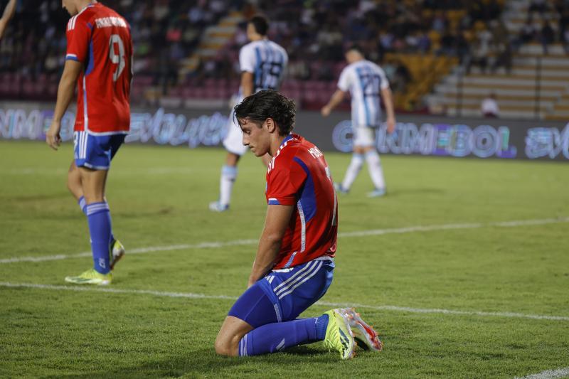Prensa Argentina se burló de la Roja por la goleada en el Preolímpico. / Photosport