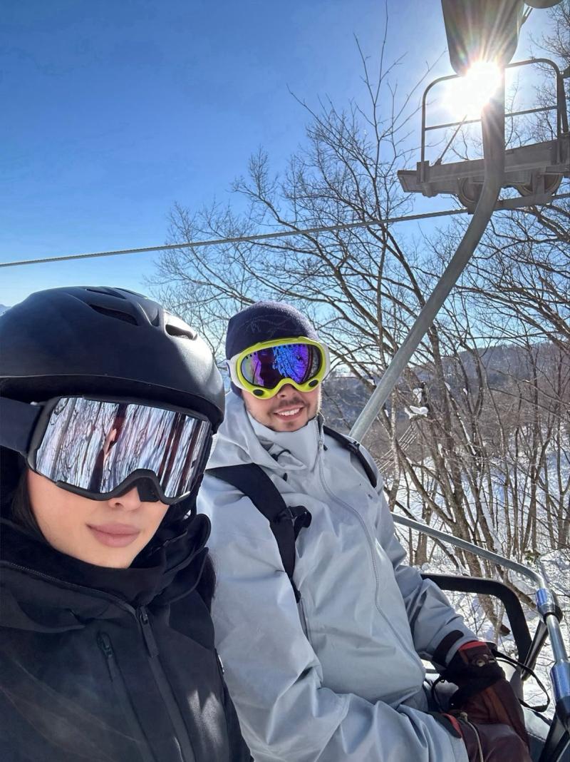 Angélica Lillo y su esposo en Japón