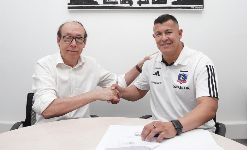 Colo Colo sigue sin refuerzos y Jorge Almirón deberá jugar su primer amistoso con lo que tiene a mano. / Foto: @colocolo