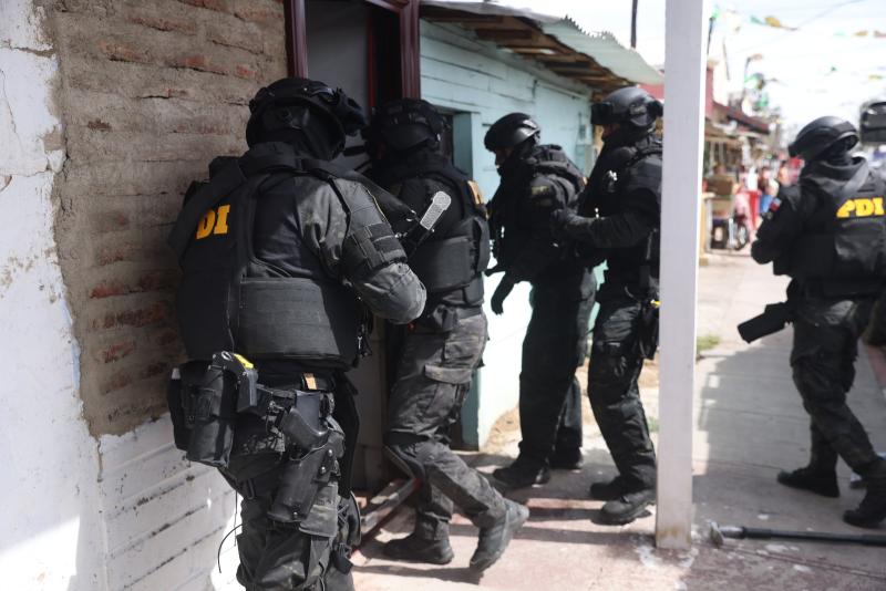 PDI detuvo a cinco personas pertenecientes a la banda "Los cochinos"