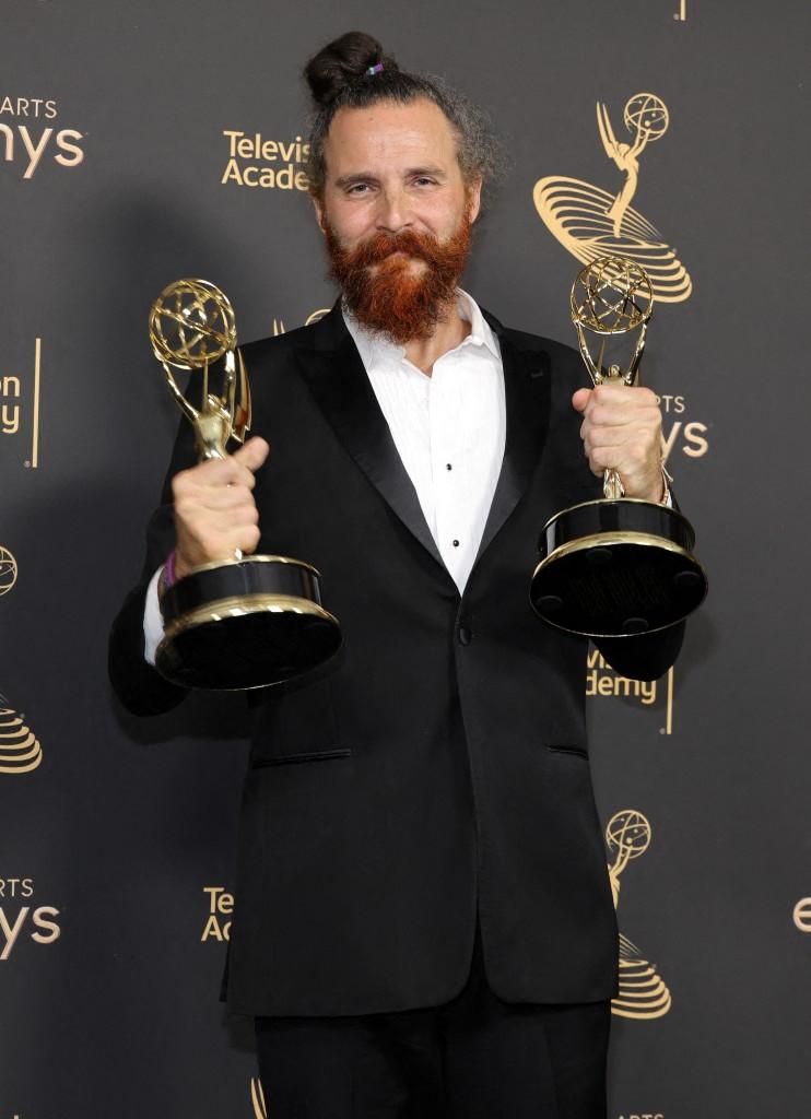 Chileno gana un Emmy por la banda sonora "The White Lotus" - Cristobal Tapia de Veer