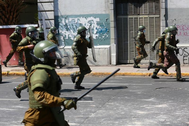 Agencia Uno - Cae adolescente de puente Pío Nono