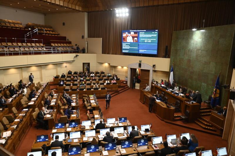 Agencia Uno - Diputados aprueban reforma de pensiones