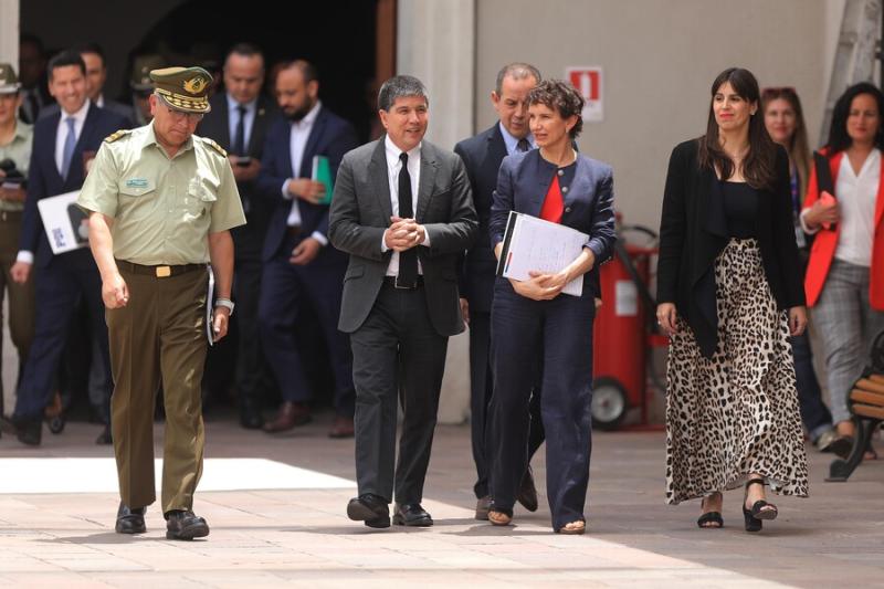 Agencia Uno - Gobierno descarta citar al Cosena