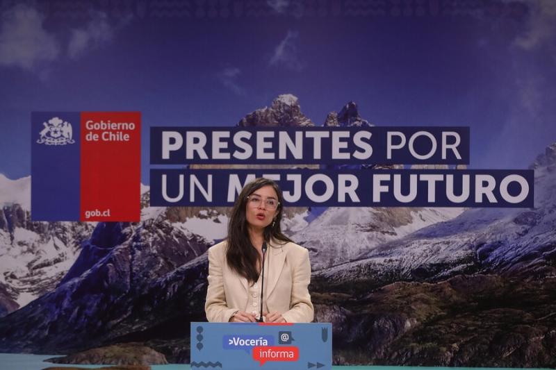 Agencia Uno - Gobierno celebra querella del CDE contra Barriga