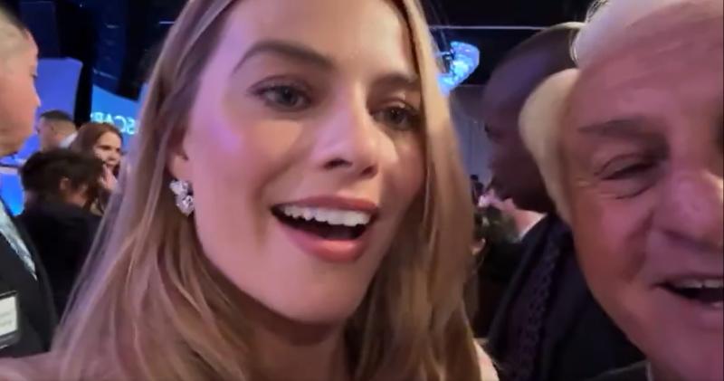 Twitter - Margot Robbie y Roberto Canessa