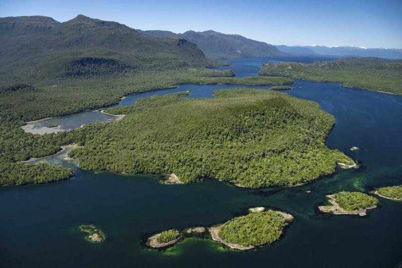 hallhall.com - Isla virgen