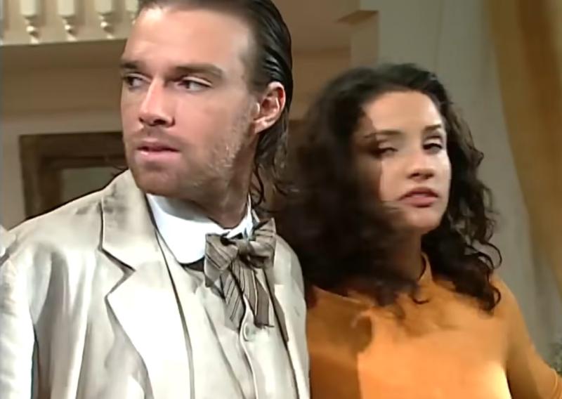 Youtube (captura) - Enrique Cintolesi y Leonor Varela en Tic Tac