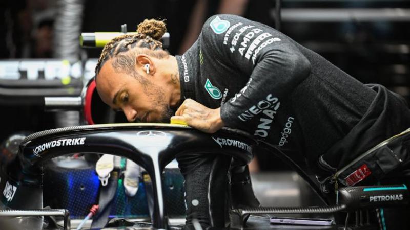 Lewis Hamilton remece a la Fórmula 1 con su traspaso a Ferrari. / AFP