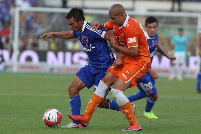 Eduardo Vargas está cerca de volver al fútbol chileno - Créditos: Agencia UNO