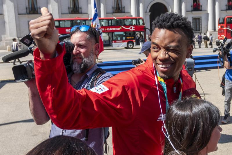 Agencia Uno - Santiago Ford reaccionó al chiste de Luis Slimming en Viña 2024