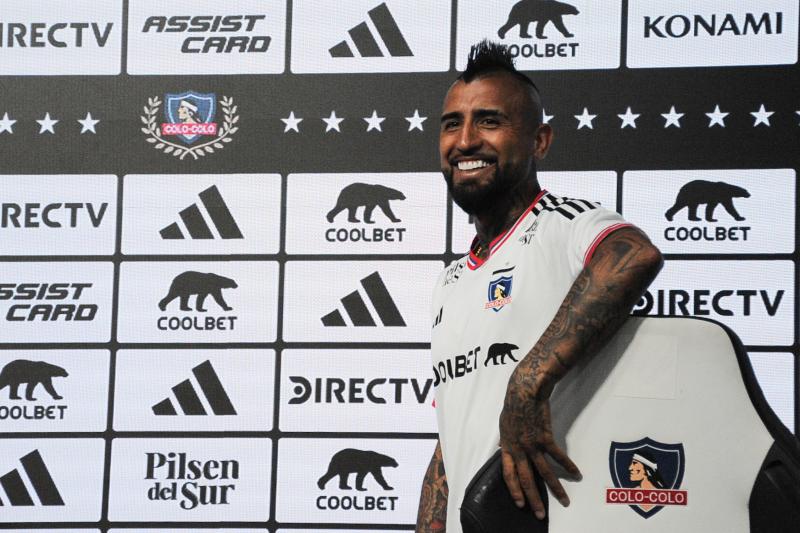 Arturo Vidal abrirá una nueva tienda en la región de Coquimbo. / Agencia Uno