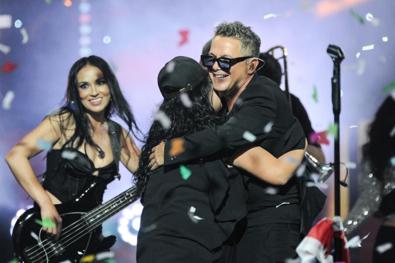 Agencia Uno - Alejandro Sanz y sus fans