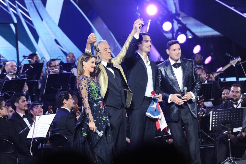 AGENCIA UNO - Un clásico instantáneo: La impecable presentación de Andrea Bocelli en Viña 2024